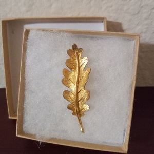 BSK brand gold brooch leaf - Vintage